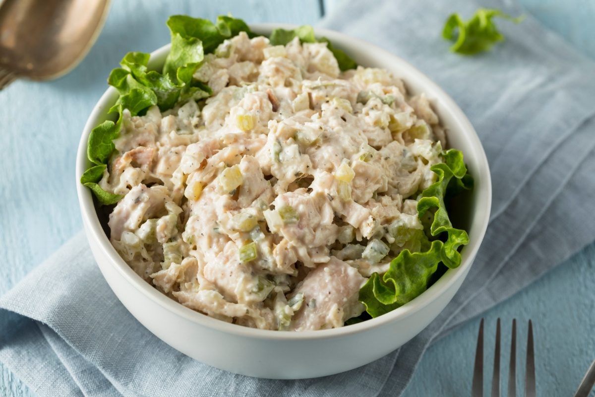 Reteta salata de pui cu ciuperci