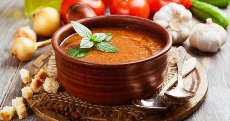 Reteta gazpacho - supa de rosii rece